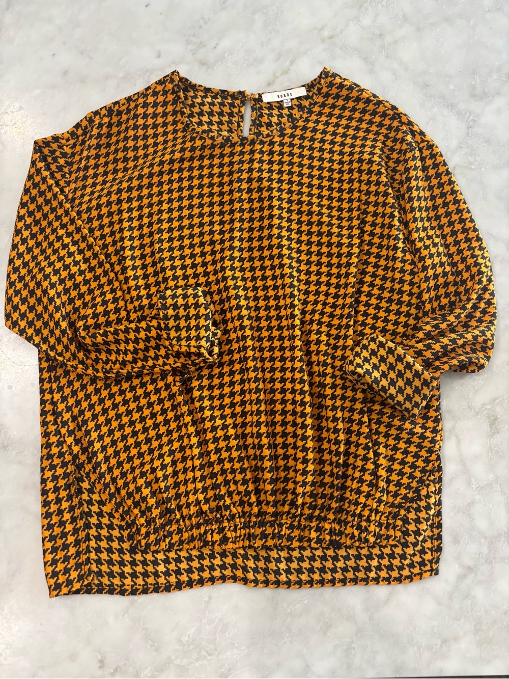 🫧Ro & De Yellow and Black Houndstooth Top